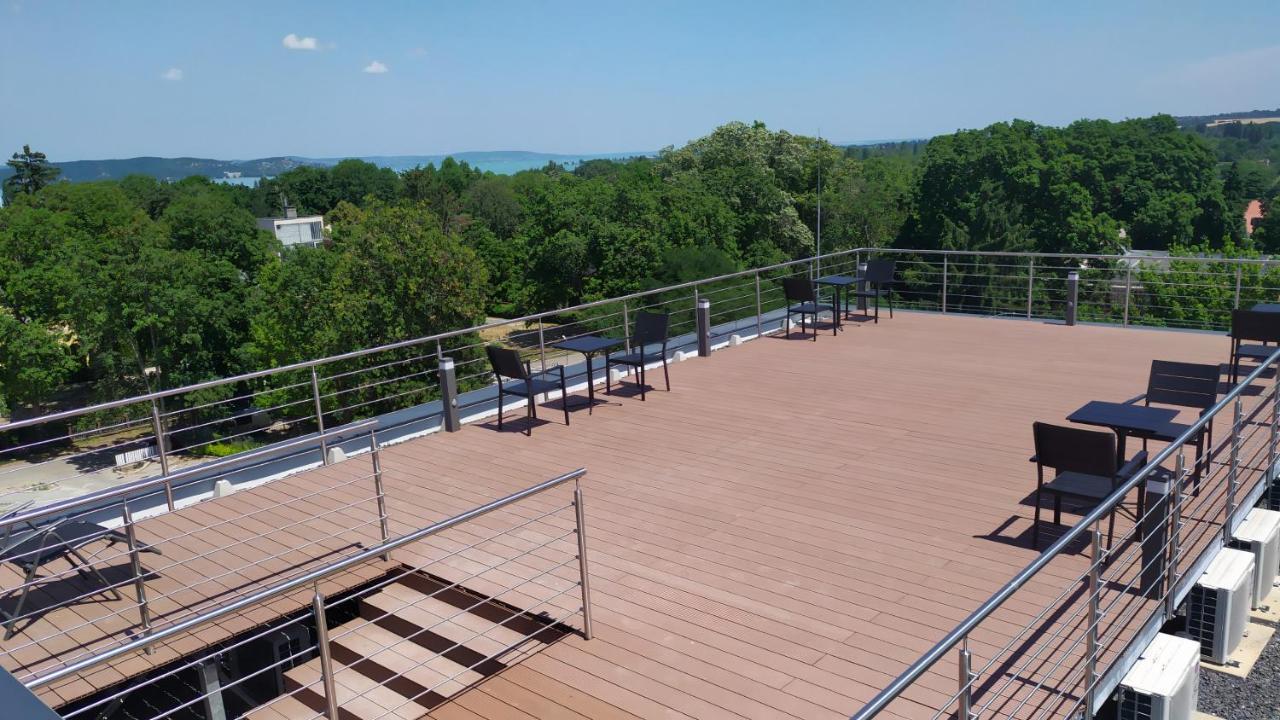 Aparthotel Pauzo Balaton Balatonföldvár Exterior foto
